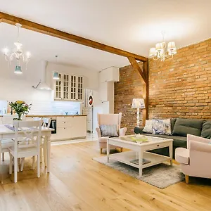 Old Town Delux Apartament